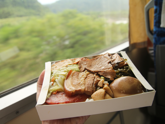 便當,在熱情與冷靜之間