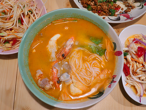 2021.02.17 基隆 仁愛市場 泰機車