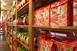 三月,大湖豐香草莓(下)— 台灣水果月記/之十一