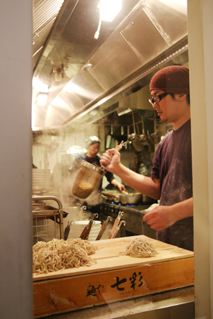 ｛旅人之窗｝醬油拉麵，最高！　